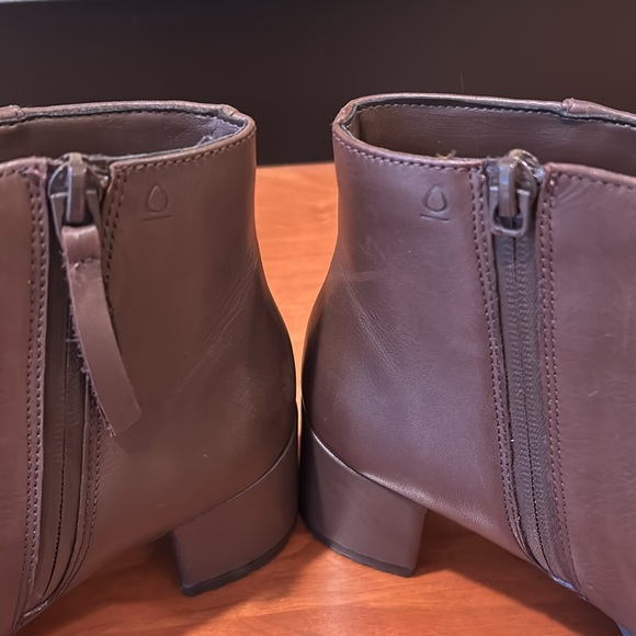 Naturalizer Leather Ankle Boots - Picture 11 of 12